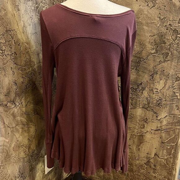 We The Free Long Sleeve Waffle Knit Off The Shoulder Pullover Size Small - Picture 2 of 3
